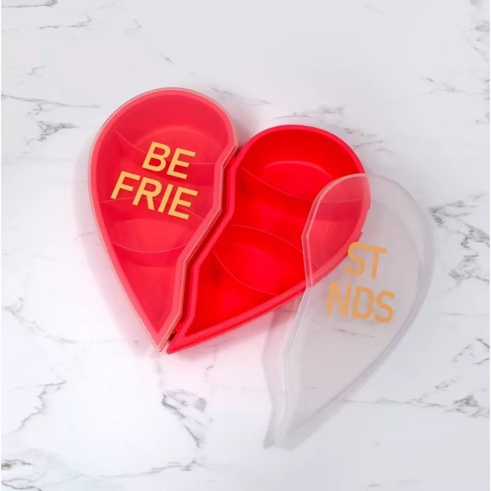 Valentines BEST‎ FRIENDS Snackle Box CWC Red Target NEW Storage container Heart